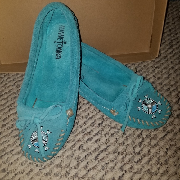 Minnetonka moccassins - Picture 5 of 6